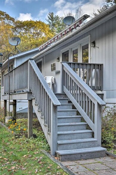 114 Rabbit Hollow Rd, Winchester, NH 03470 - photo 2