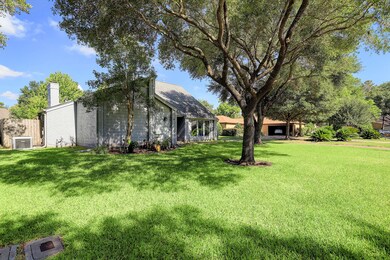 1604 Cedar Dr, Richmond, TX 77469 - photo 4