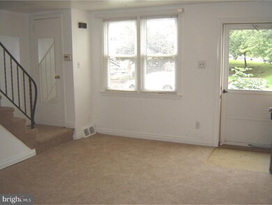 492 Westmont Dr, Darby, PA 19023 - photo 3