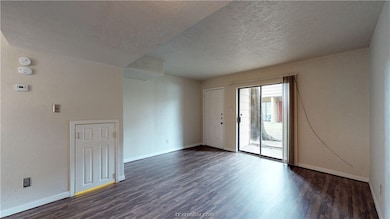 202 Lincoln Ave unit B, College Station, TX 77840 - photo 5