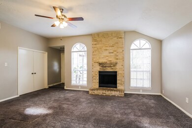 15410 Pebble Lake Dr, Houston, TX 77095 - photo 4