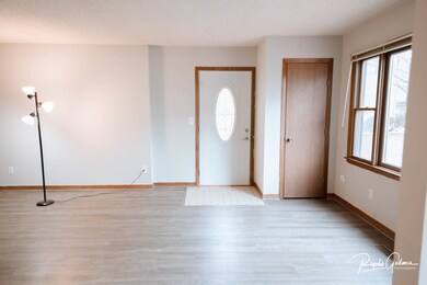 1842 Kerrybrook Ct unit 2, Sycamore, IL 60178 - photo 4