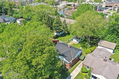 9944 Drury Ln, Westchester, IL 60154 - photo 3