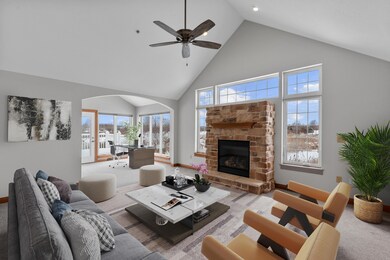 4015 S Fohr Dr unit 16, New Berlin, WI 53151 - photo 4