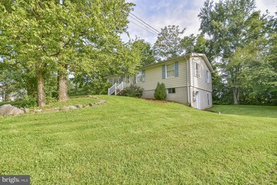 156 Morgan St, Inwood, WV 25428 - photo 3