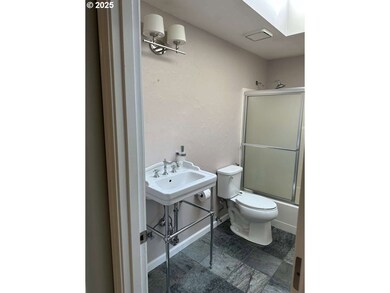 10854 SW 61st Ave, Portland, OR 97219 - photo 5