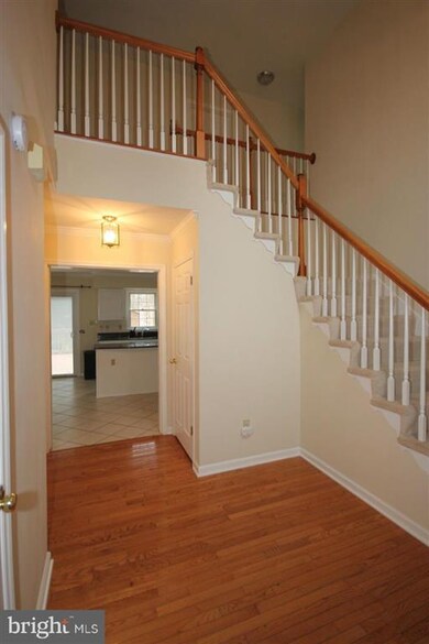 2402 Spring St, Dunn Loring, VA 22027 - photo 2
