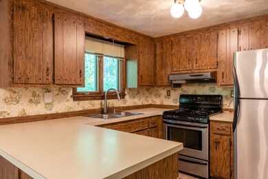 62 Frederick St unit 34, Dracut, MA 01826 - photo 5