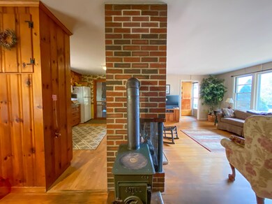3 Meadowview Living Room