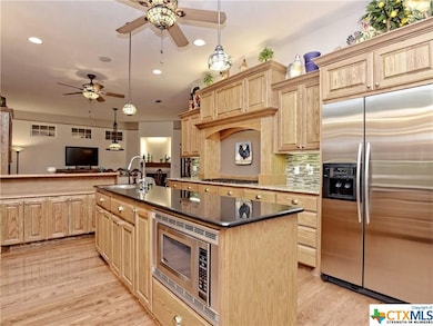 501 Lovejoy Ln, San Marcos, TX 78666 - photo 6