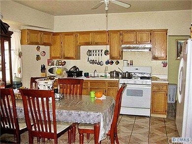 Kitchen/Dining Area