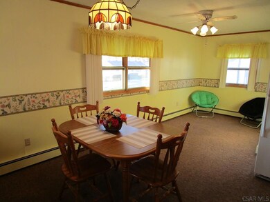 1989 Mount View Dr, Johnstown, PA 15905 - photo 4