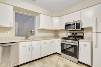 17-Kitchen