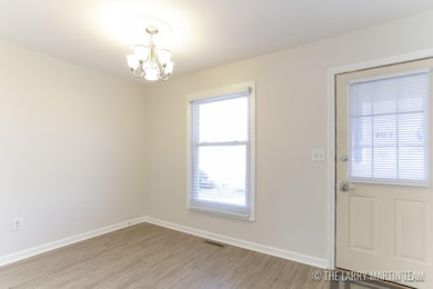 698 Village Lane_2
