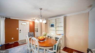 9423 Gentle Cir, Montgomery Village, MD 20886 - photo 3