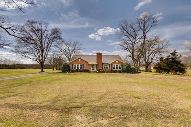 1729 Fairfield Pike, Shelbyville, TN 37160 - photo 5