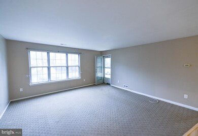 4607A Fradswell Ct unit 4607A, Mount Laurel, NJ 08054 - photo 2
