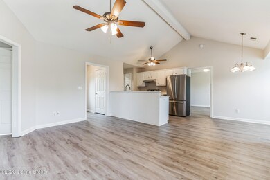 660 Helm Ln, Mount Washington, KY 40047 - photo 2