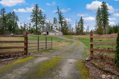 16444 Lawrence Lake Rd SE, Yelm, WA 98597 - photo 4