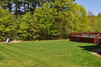 49 Buckingham Dr, Londonderry, NH 03053 - photo 5