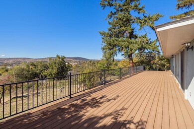 2050 Auburn St, Klamath Falls, OR 97601 - photo 2