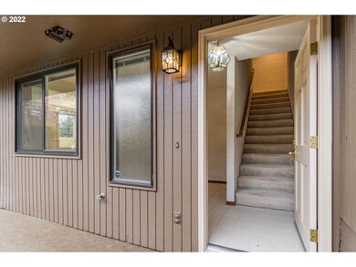 2201 Ridgeway Dr, Eugene, OR 97401 - photo 3