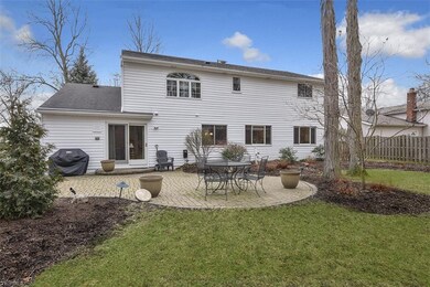 26288 Hickory Ln, Olmsted Falls, OH 44138 - photo 2