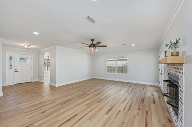 72A 6th St-04