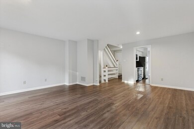 828 Durant Ct unit 10, West Chester, PA 19380 - photo 3