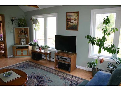 217 North St, Mechanic Falls, ME 04256 - photo 5