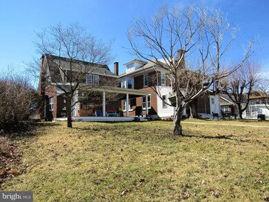 537 E 4th St, Boyertown, PA 19512 - photo 5