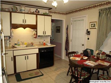 320 Tammy Sue Dr, Center Point, AL 35215 - photo 7