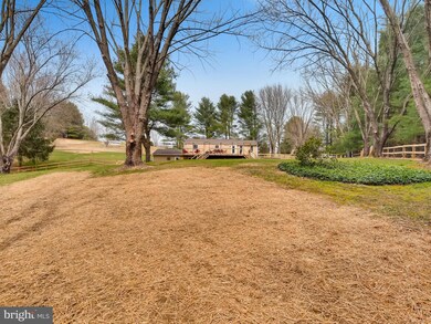 627 Cockeys Mill Rd, Reisterstown, MD 21136 - photo 6