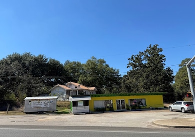 417 Hurst St, Center, TX 75935 - photo 3