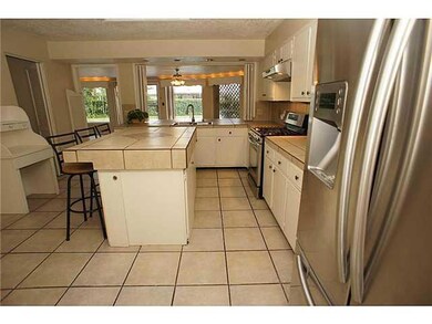 10220 Ridgewood Dr, El Paso, TX 79925 - photo 6