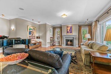 551 Strawberry Ln, Ashland, OR 97520 - photo 5