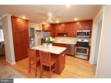 251 Midway Dr, Morrisville, PA 19067 - photo 6