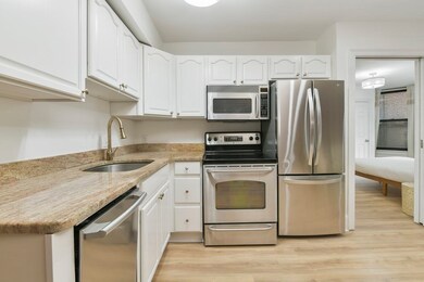 497 Beacon St unit 3, Boston, MA 02215 - photo 7