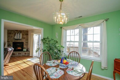 614 Latane Dr, Colonial Beach, VA 22443 - photo 7