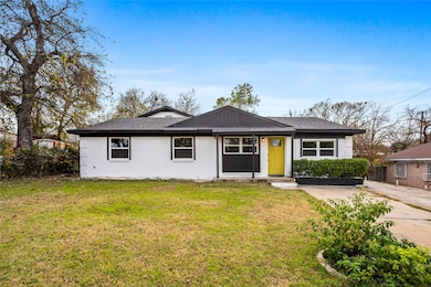 3924 Ambrose Dr, Dallas, TX 75241 - photo 2