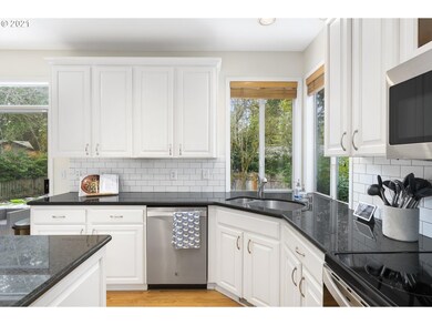 4749 Black Forest Ct, Lake Oswego, OR 97035 - photo 7