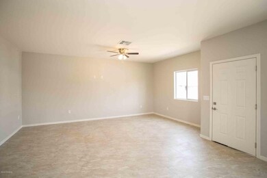 Entrance / Living Room