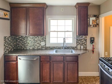 812 Hamilton Ave, Lansing, MI 48910 - photo 6