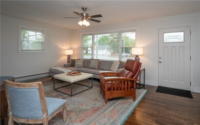 1560 W Main Rd, Middletown, RI 02842 - photo 4