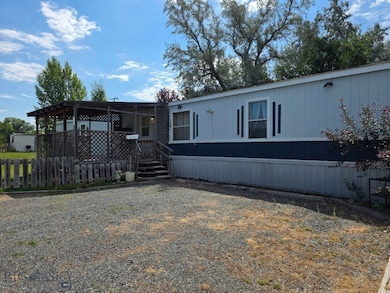 306 W Olive St, Whitehall, MT 59759 - photo 3