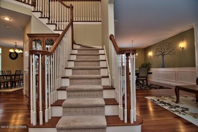 703 Parkview Rd, Moscow, PA 18444 - photo 2