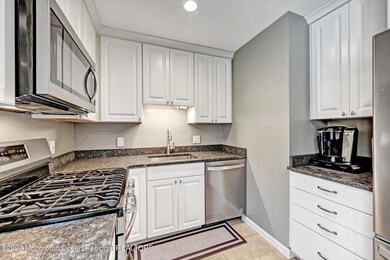 1 Hemingway Dr, Hazlet, NJ 07730 - photo 6