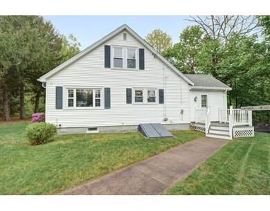 3A Williams St, Hopedale, MA 01747 - photo 2