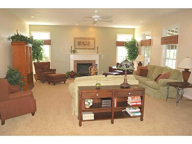 Family Room. (22X19) EXTRA WINDOWS IN THE SUNKEN F