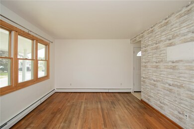 58 Islington Ave, Portsmouth, RI 02871 - photo 5